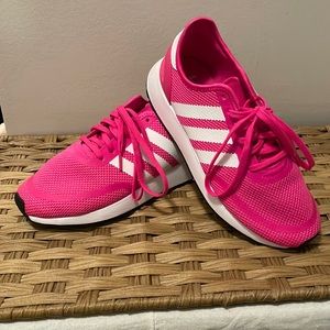 Adidas Sneakers Size 6 Kids